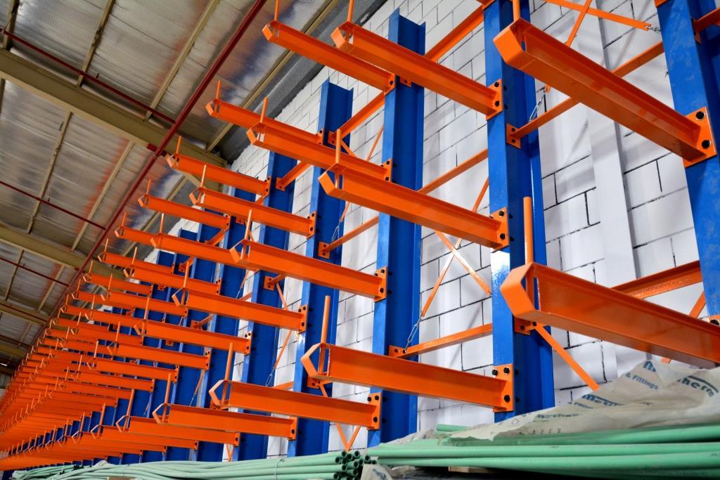 Cantilever Racking رفوف الكابولي