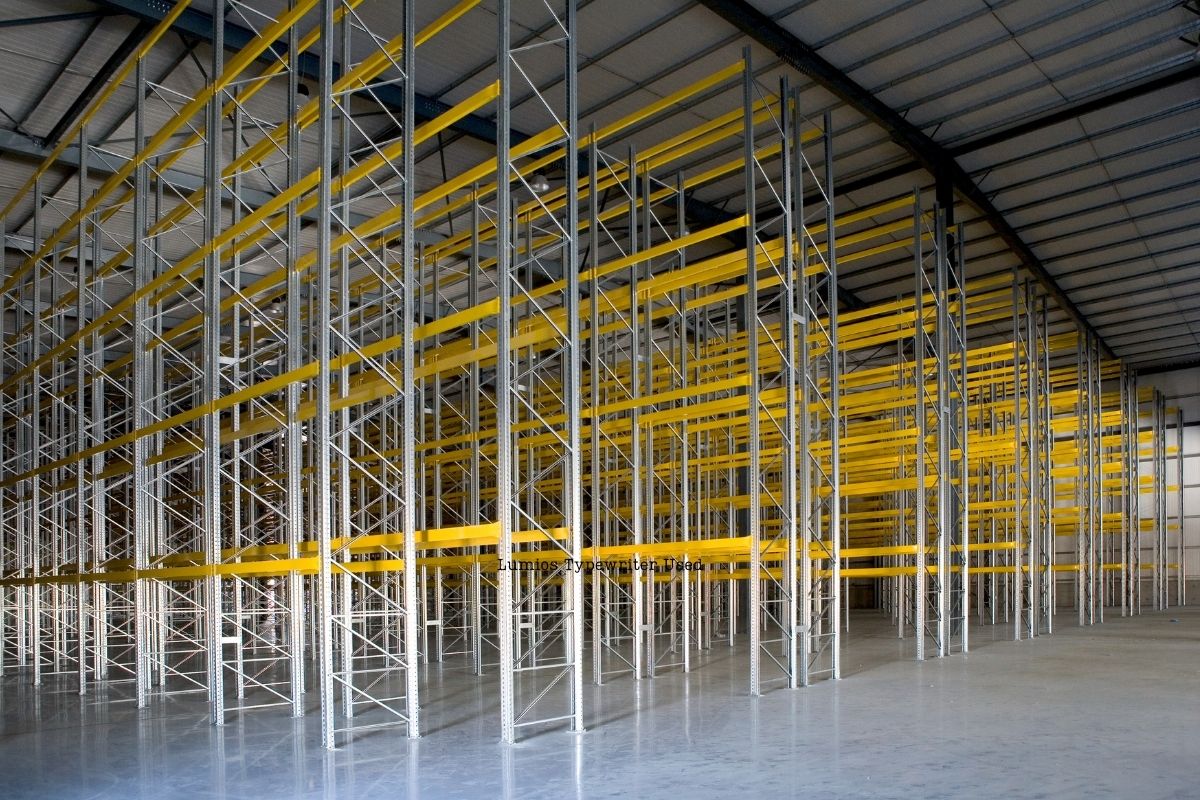 Metal racks for warehouse storage from Sadr Logistics Services